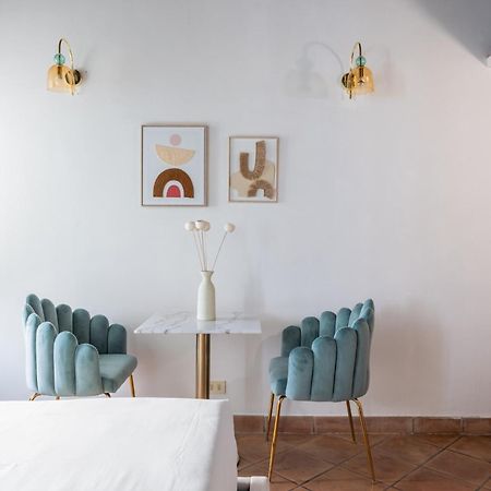 Suite Trevi - Charming Loft Near Trevi Fountain Rom Exteriör bild